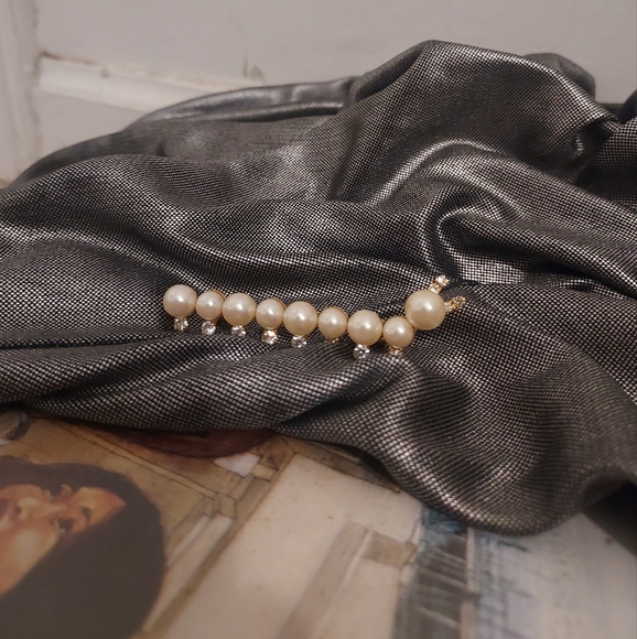 Vintage caterpillar brooch ~ pin w/ faux pearls & rhinestones - Picture 2 of 8